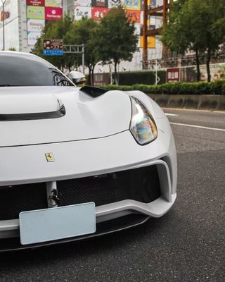 फेरारी F12 कार्बन फाइबर बॉडी किट F12 नोविटेक एन-लार्गो स्टाइल फ्रंट और रियर बंपर व्हील आर्क F12 फ्रंट लिप डिफ्यूज़र स्पोइलर