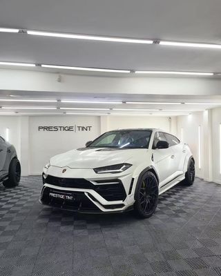 लैम्बोर्गिनी उरुस कार्बन फाइबर बॉडी किट URUS 1016 स्टाइल कार्बन फाइबर फ्रंट लिप डिफ्यूज़र स्पोइलर हुड व्हील आर्क