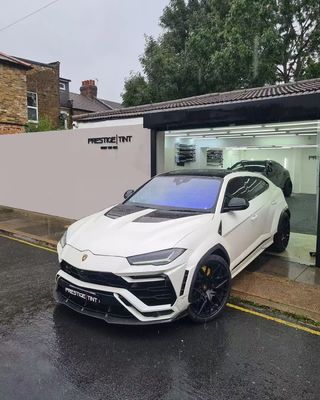 लैम्बोर्गिनी उरुस कार्बन फाइबर बॉडी किट URUS 1016 स्टाइल कार्बन फाइबर फ्रंट लिप डिफ्यूज़र स्पोइलर हुड व्हील आर्क