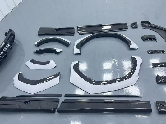 लैम्बोर्गिनी उरुस कार्बन फाइबर बॉडी किट URUS 1016 स्टाइल कार्बन फाइबर फ्रंट लिप डिफ्यूज़र स्पोइलर हुड व्हील आर्क