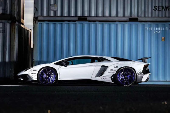 Lamborghini Aventador LP700 कार्बन फाइबर बॉडी किट LP700 अपग्रेड LB शैली साइड स्कर्ट स्पोइलर व्हील आर्क के लिए
