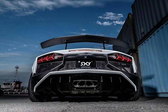 Lamborghini Aventador LP700 कार्बन फाइबर बॉडी किट LP700 अपग्रेड LB शैली साइड स्कर्ट स्पोइलर व्हील आर्क के लिए