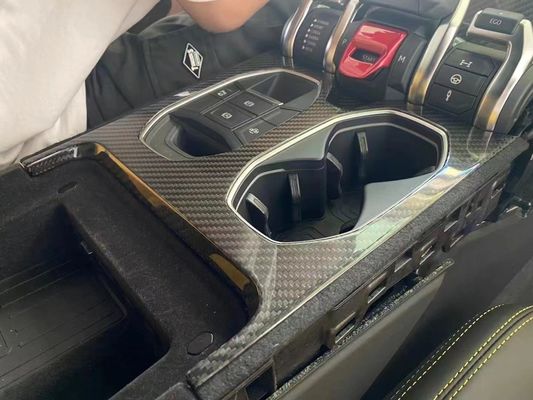 ऑटो पार्ट्स कार्बन फाइबर इंटीरियर के लिए Lamborghini Urus Urus कार्बन फाइबर केंद्रीय एयर कंडीशनिंग नियंत्रण सतह