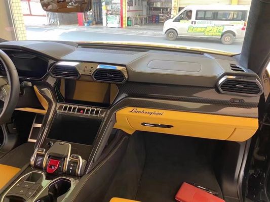 ऑटो पार्ट्स कार्बन फाइबर इंटीरियर के लिए Lamborghini Urus Urus कार्बन फाइबर केंद्रीय एयर कंडीशनिंग नियंत्रण सतह