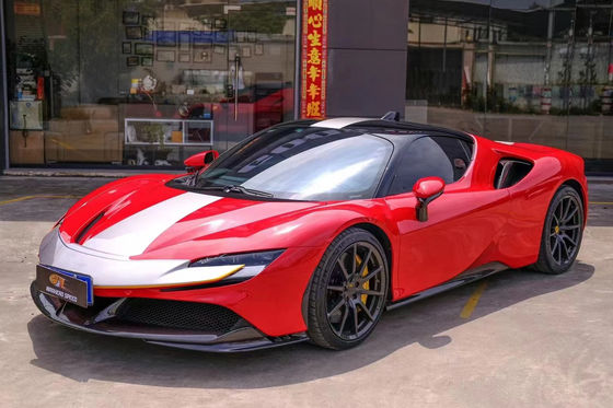 फ़ेरारी SF90 के लिए सूखी कार्बन फाइबर बॉडी किट SF90 OEM स्टाइल कार्बन फाइबर फ्रंट लिप डिफ्यूज़र स्पोइलर साइड स्कर्ट