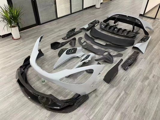 मैकलरेन 720s के लिए बॉडी किट 720S 765LT स्टाइल कार्बन फाइबर फ्रंट और रियर बम्पर स्पोइलर बॉडी किट को अपग्रेड करता है