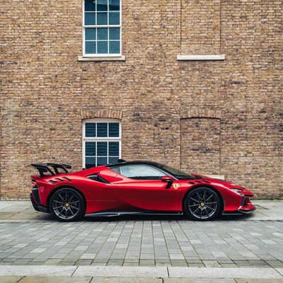 SF90FXX फेरारी SF90 बॉडी किट फ्रंट एंड रियर कार बंपर साइड स्कर्ट हुड टेललाइट्स