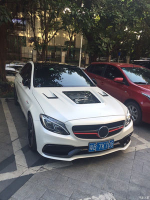 Benz C63 कूप के लिए कार्बन फाइबर कवर कार्बन फाइबर सामग्री C63 कार्बन फाइबर हुड हुड इंजन हुड