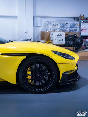 एस्टन मार्टिन DB11 कार्बन फाइबर बॉडी किट DB11 अपग्रेडेड पीके स्टाइल कार्बन फाइबर फ्रंट लिप डिफ्यूज़र स्पोइलर हुड के लिए